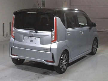 Daihatsu Move, 2015г., передний привод, вариатор
