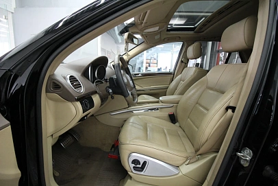 Mercedes-Benz M-Класс, 2010г., полный привод, автомат