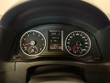 Volkswagen Tiguan, 2011г., полный привод, автомат