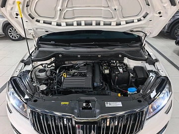 Skoda Karoq, 2022г., передний привод, автомат