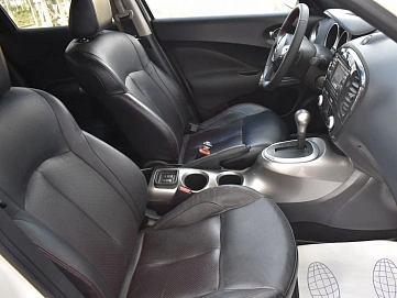 Nissan Juke, 2013г., передний привод, вариатор