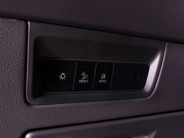 Volkswagen Touareg, 2018г., полный привод, автомат