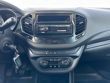 Lada (ВАЗ) Vesta, 2020г., передний привод, механика