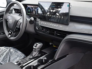 Toyota Camry, 2026г., передний привод, вариатор