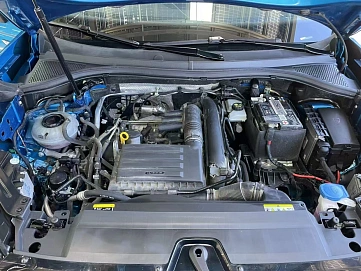 Volkswagen Tayron, 2022г., передний привод, робот