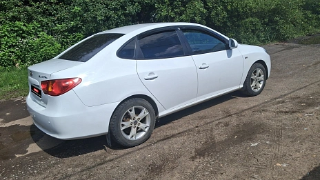 Hyundai Elantra, 2009г., передний привод, механика