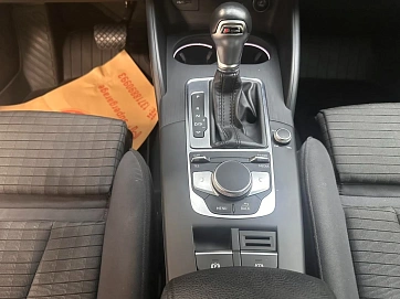 Audi A3, 2017г., передний привод, робот