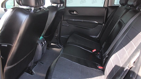 Peugeot 3008, 2011г., передний привод, механика