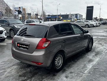 Kia Ceed, 2010г., передний привод, механика