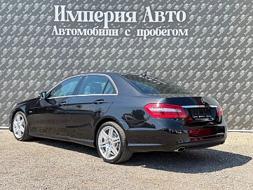 Mercedes-Benz E-Класс, 2011г., задний привод, автомат