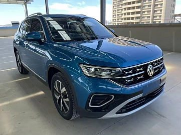 Volkswagen Tayron, 2022г., передний привод, робот