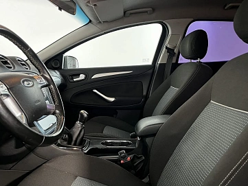 Ford Mondeo, 2010г., передний привод, механика