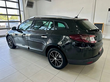 Renault Megane, 2010г., передний привод, механика