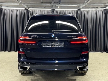 BMW X7, 2023г., полный привод, автомат