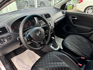Volkswagen Polo, 2016г., передний привод, автомат