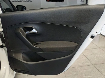 Volkswagen Polo, 2018г., передний привод, механика