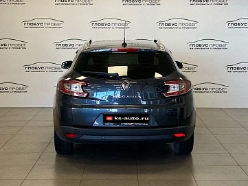 Renault Megane, 2010г., передний привод, механика