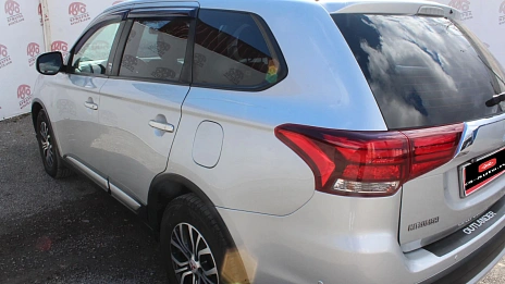Mitsubishi Outlander, 2016г., передний привод, механика