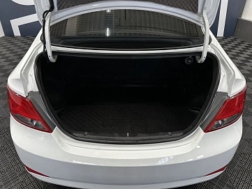 Hyundai Solaris, 2015г., передний привод, автомат