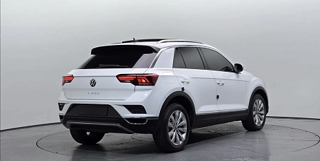 Volkswagen T-Roc, 2021г., полный привод, робот