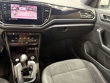 Volkswagen T-Roc, 2021г., полный привод, робот