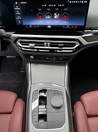 BMW 3 серии, 2023г., задний привод, автомат