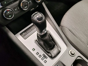 Skoda Octavia, 2014г., передний привод, робот