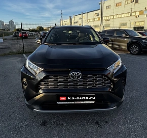 Toyota RAV4, 2021г., передний привод, вариатор