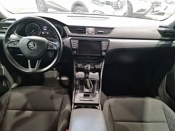 Skoda Superb, 2017г., передний привод, робот