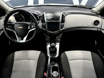 Chevrolet Cruze, 2014г., передний привод, механика