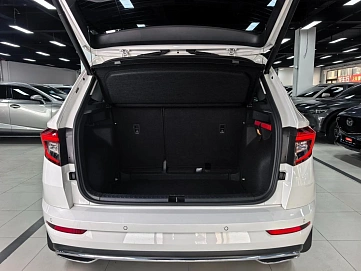 Skoda Karoq, 2022г., передний привод, автомат