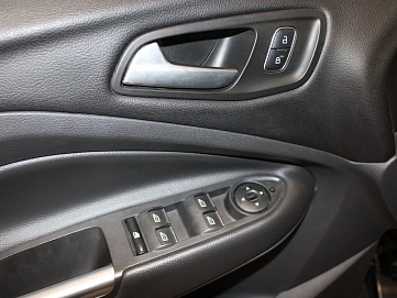 Ford Kuga, 2017г., передний привод, автомат