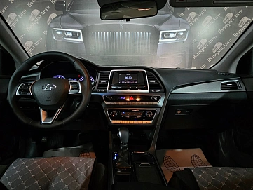 Hyundai Sonata, 2019г., передний привод, автомат