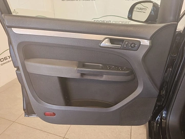 Volkswagen Touran, 2007г., передний привод, механика