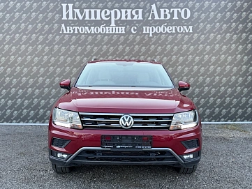 Volkswagen Tiguan, 2018г., полный привод, автомат