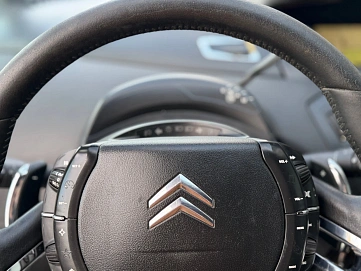 Citroen C4 Picasso, 2010г., передний привод, робот