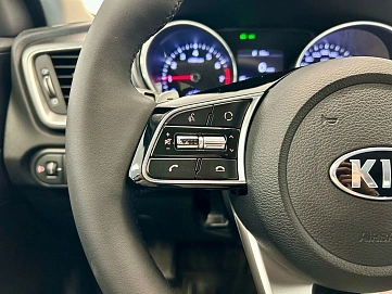 Kia Ceed, 2020г., передний привод, автомат