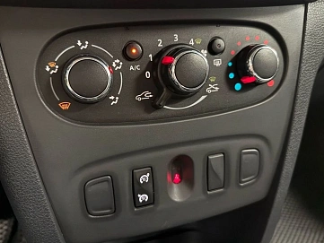 Renault Sandero, 2016г., передний привод, механика