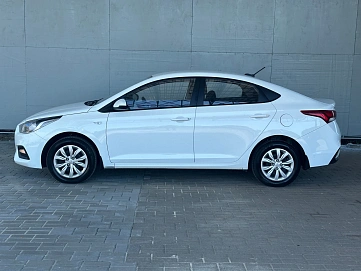 Hyundai Solaris, 2018г., передний привод, автомат