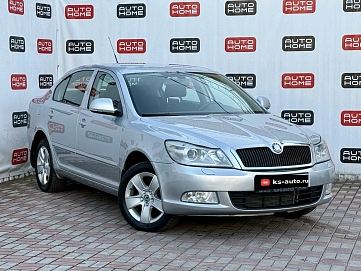 Skoda Octavia, 2010г., передний привод, робот