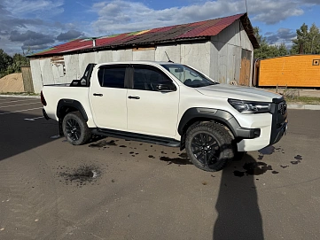 Toyota Hilux, 2020г., полный привод, автомат
