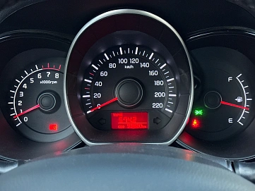 Kia Rio, 2013г., передний привод, механика