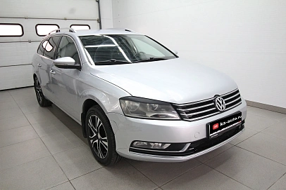 Volkswagen Passat, 2013г., передний привод, робот