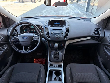 Ford Kuga, 2017г., передний привод, автомат