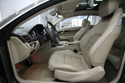 Mercedes-Benz E-Класс, 2012г., задний привод, автомат