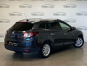 Renault Megane, 2010г., передний привод, механика