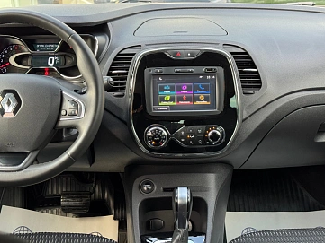 Renault Kaptur, 2017г., полный привод, автомат
