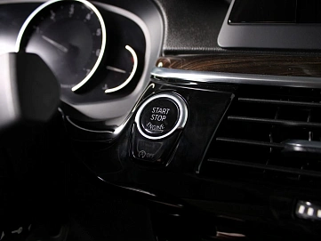 BMW 5 серии, 2017г., задний привод, автомат