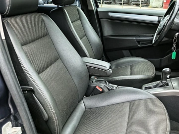 Opel Astra, 2006г., передний привод, автомат