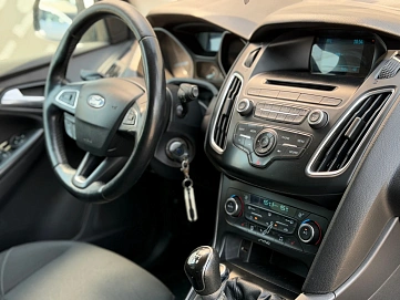 Ford Focus, 2016г., передний привод, механика